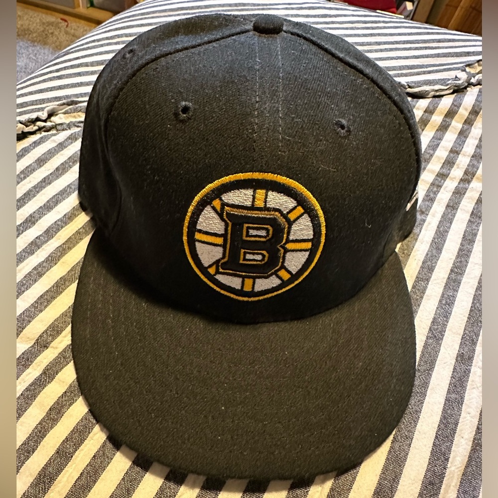 Never worn BRUINS fitted hat.